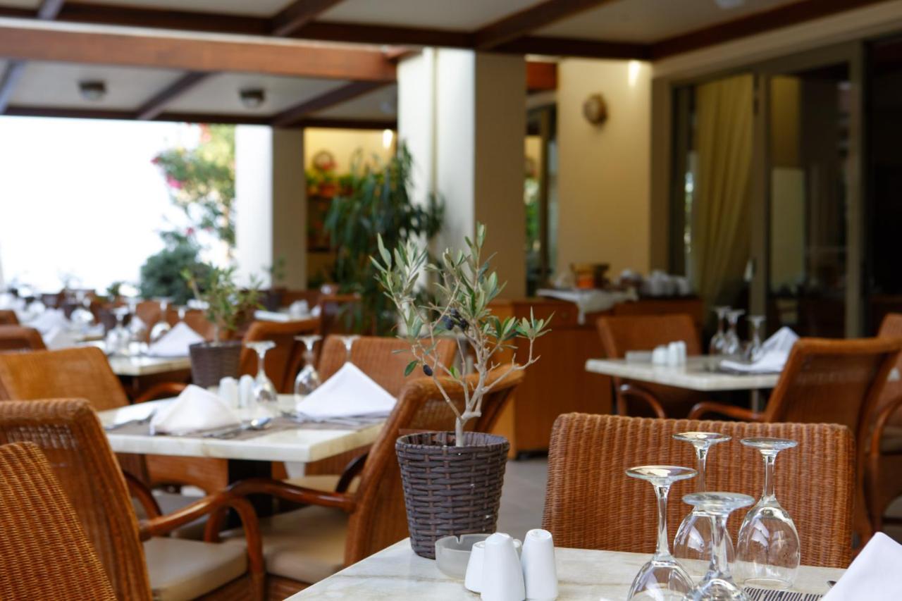 מלון Agia Marina Giannoulis - Santa Marina Plaza (Adults Only) מראה חיצוני תמונה